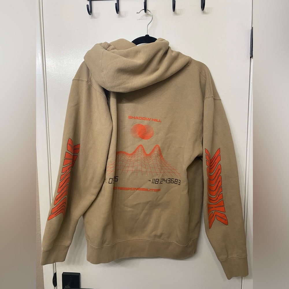 Shadow hill hoodie medium